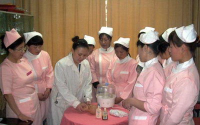 家政行業(yè)需求高素質人才 學校設嬰幼兒護理專業(yè)